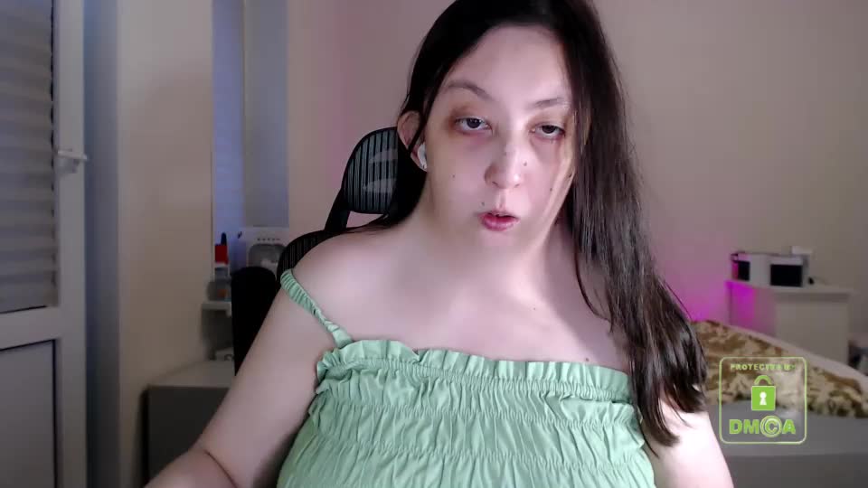 hot_and_pretty Webcam Chat July 6, 2026