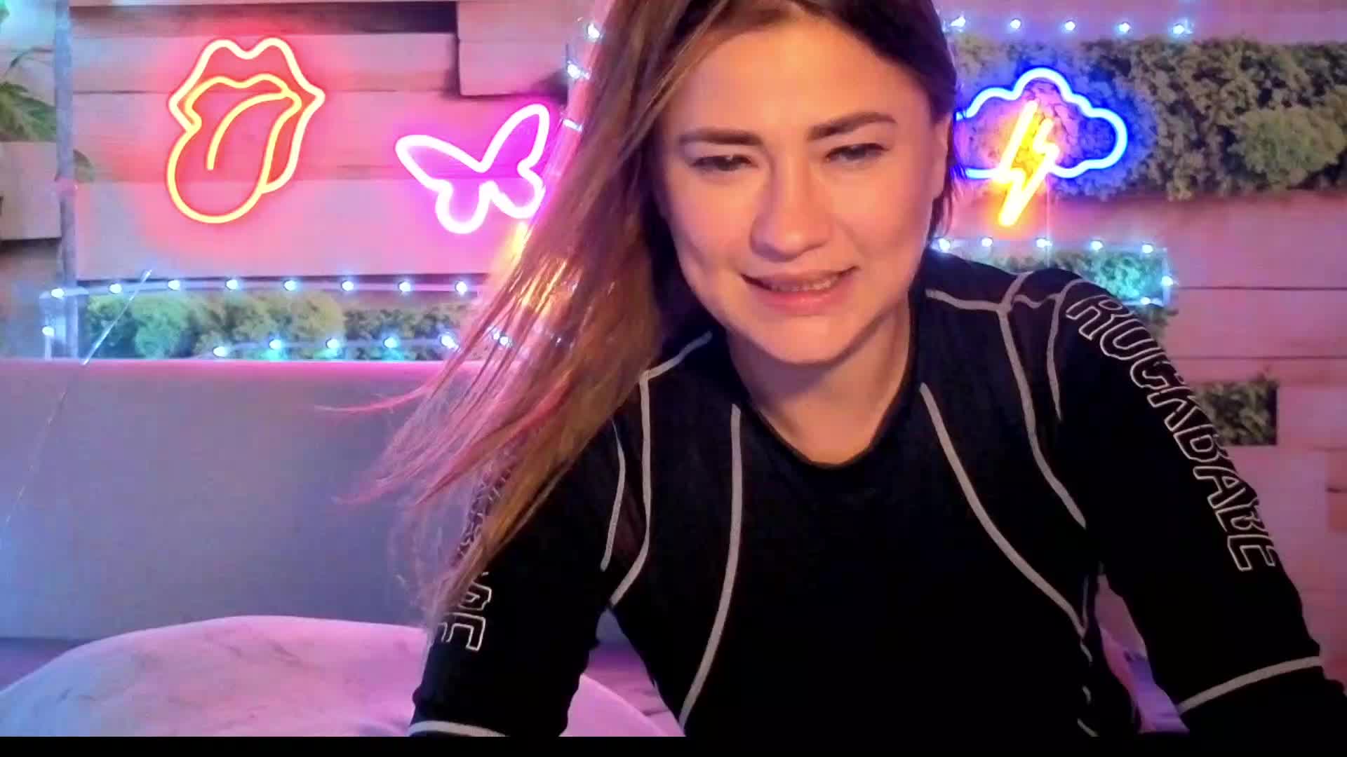 2Laski2 Webcam Chat July 6, 2026