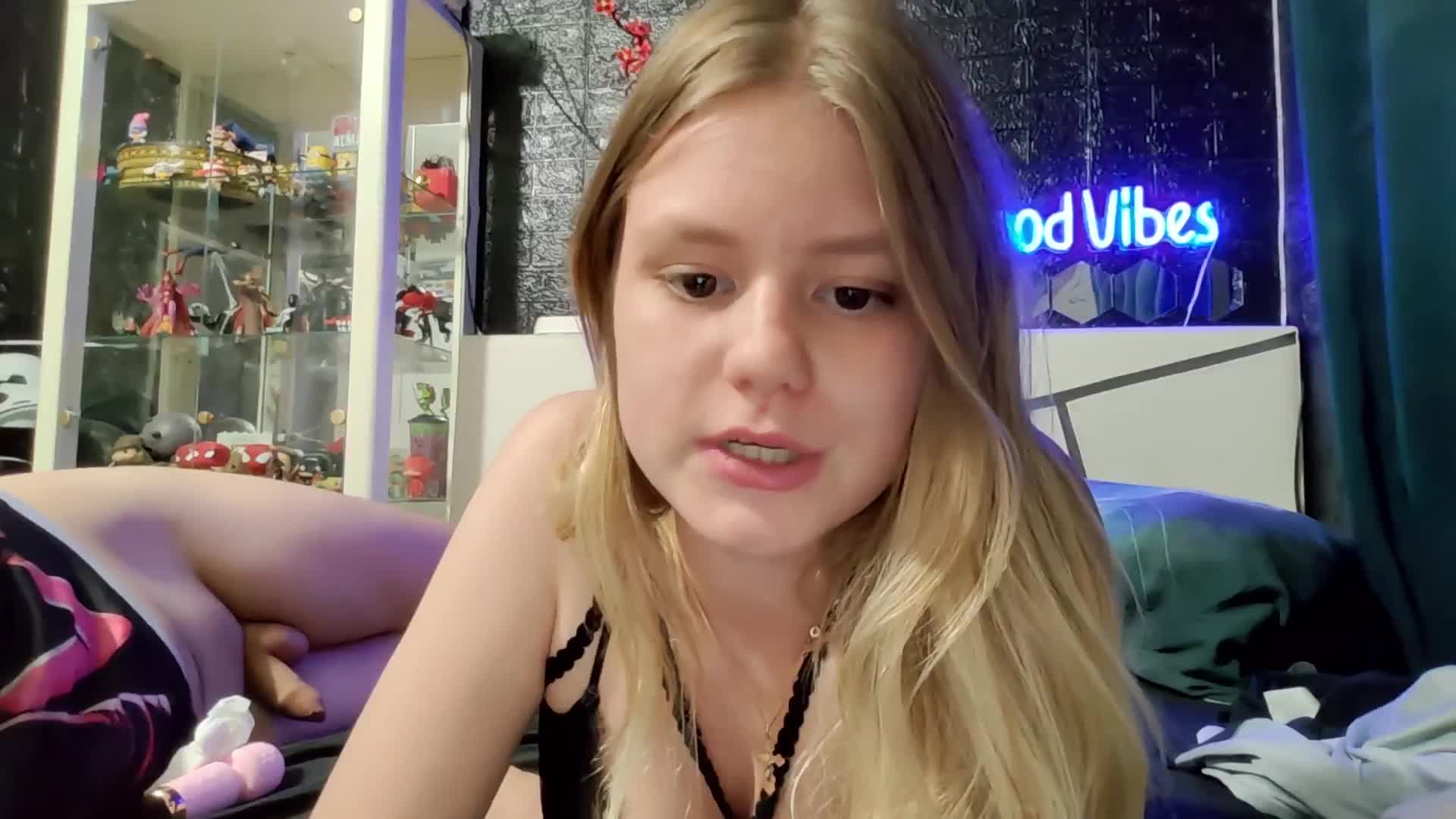 Emma_Peter Webcam Chat July 6, 2026