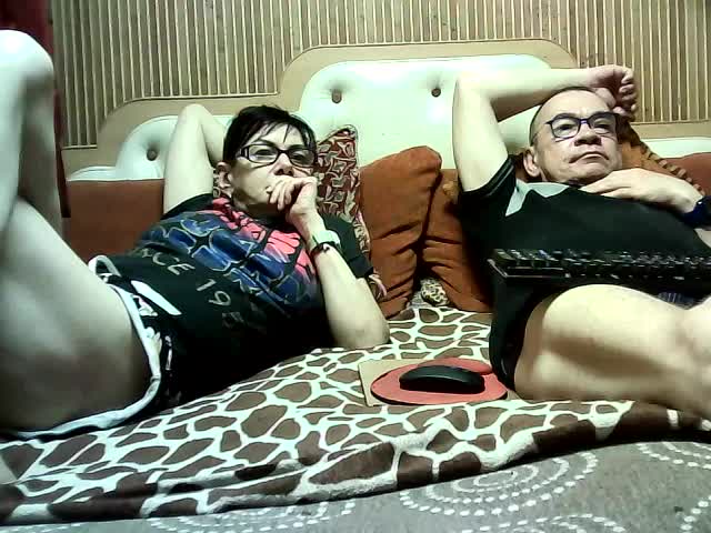 coupleofcoolx Webcam Chat July 6, 2026