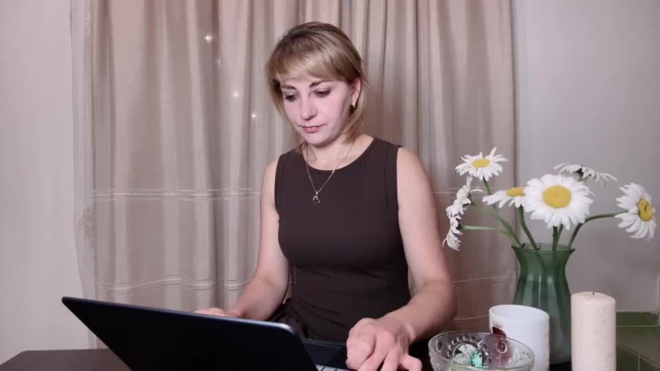 crystalfever_ Webcam Chat July 6, 2026