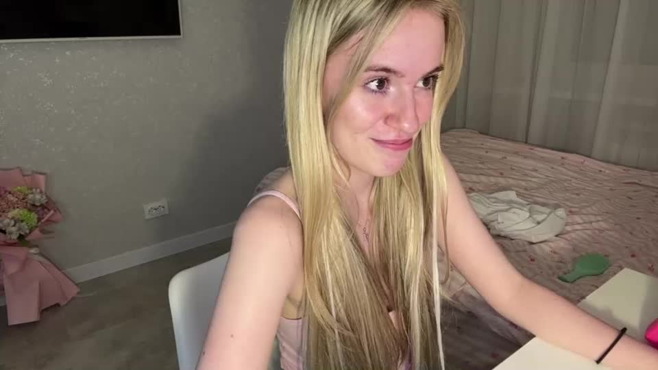 rolandescholz Webcam Chat July 6, 2026