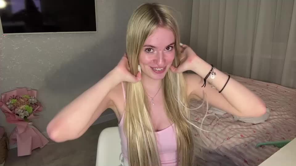 rolandescholz Webcam Chat July 6, 2026