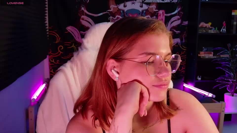 sophiemure Webcam Chat July 6, 2026