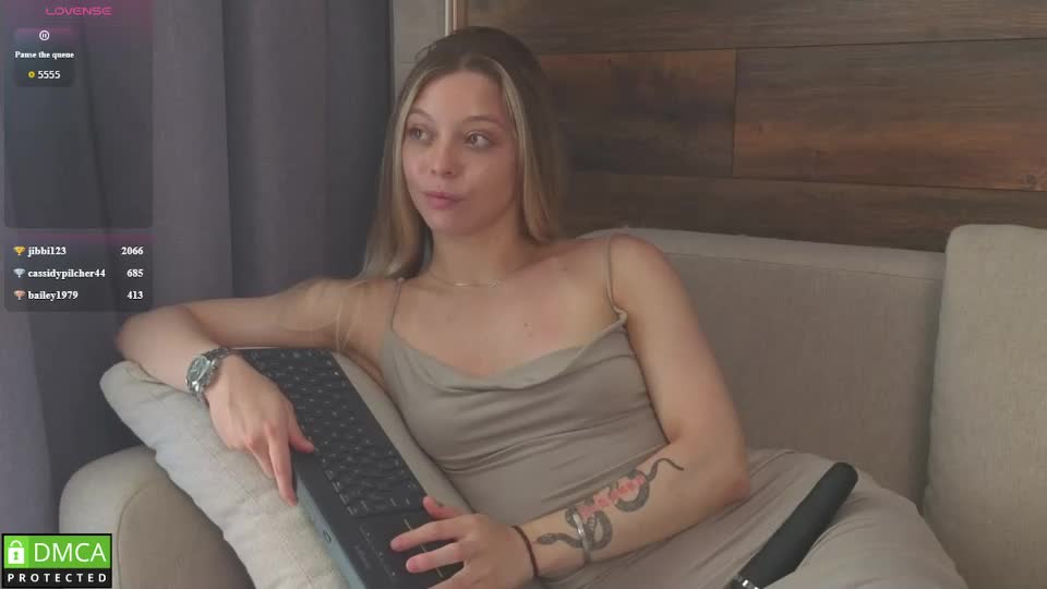 emilielong Webcam Chat July 6, 2026