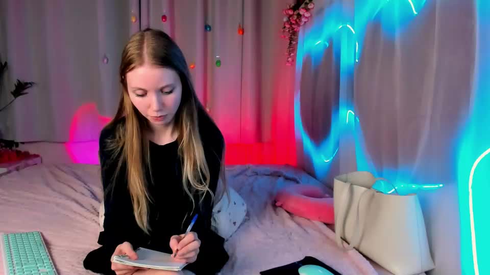 lada2k4 Webcam Chat July 6, 2026