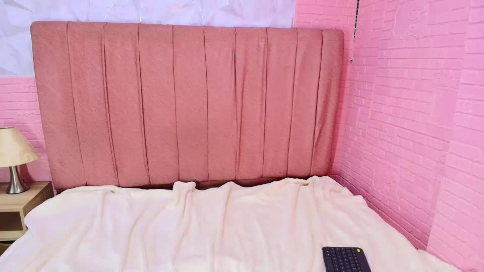mnicollesweet_pri Webcam Chat July 6, 2026