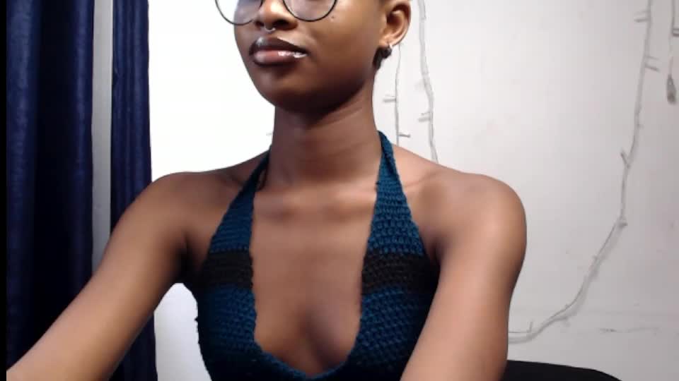 skinnyxmuffin Webcam Chat July 6, 2026