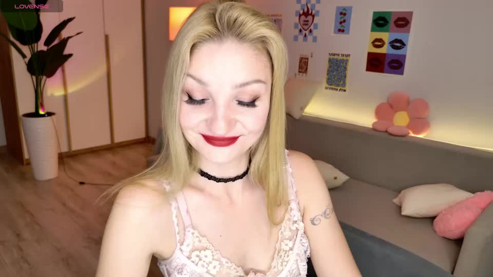 vienna_lioren Webcam Chat July 7, 2026