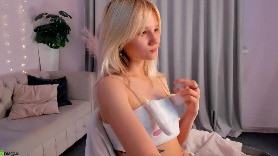 bunny_elsy Webcam Chat July 7, 2026