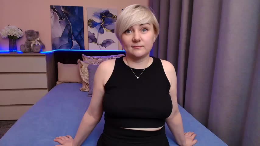 BlondPearl Webcam Chat July 7, 2026
