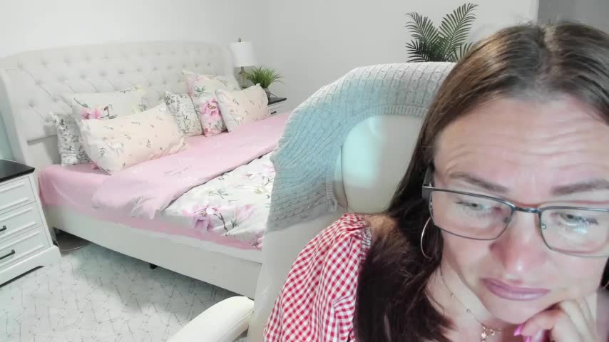 Vika73 Webcam Chat July 7, 2026