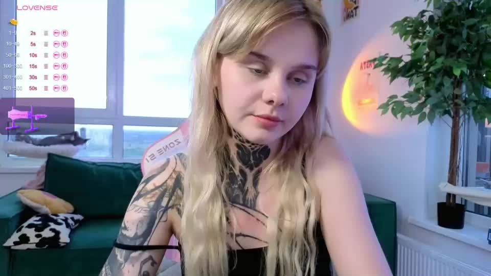 britney_lynch Webcam Chat June 23, 2026