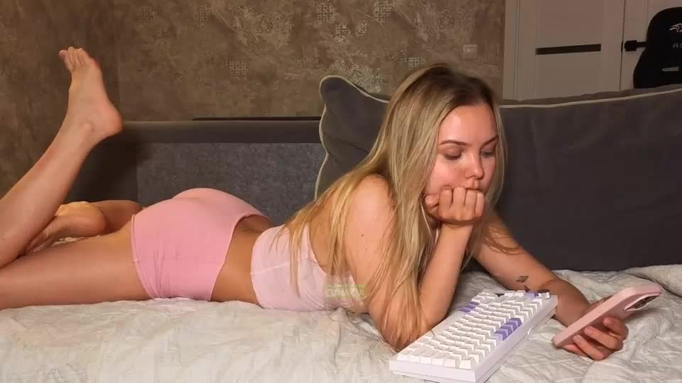rebecca_david Webcam Chat June 24, 2026