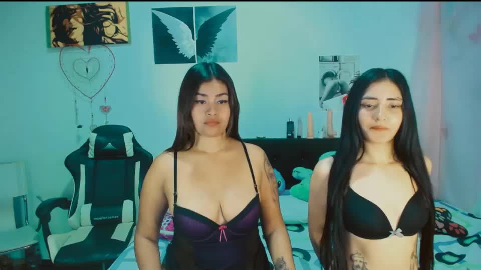 2girls__dream Webcam Chat June 24, 2026