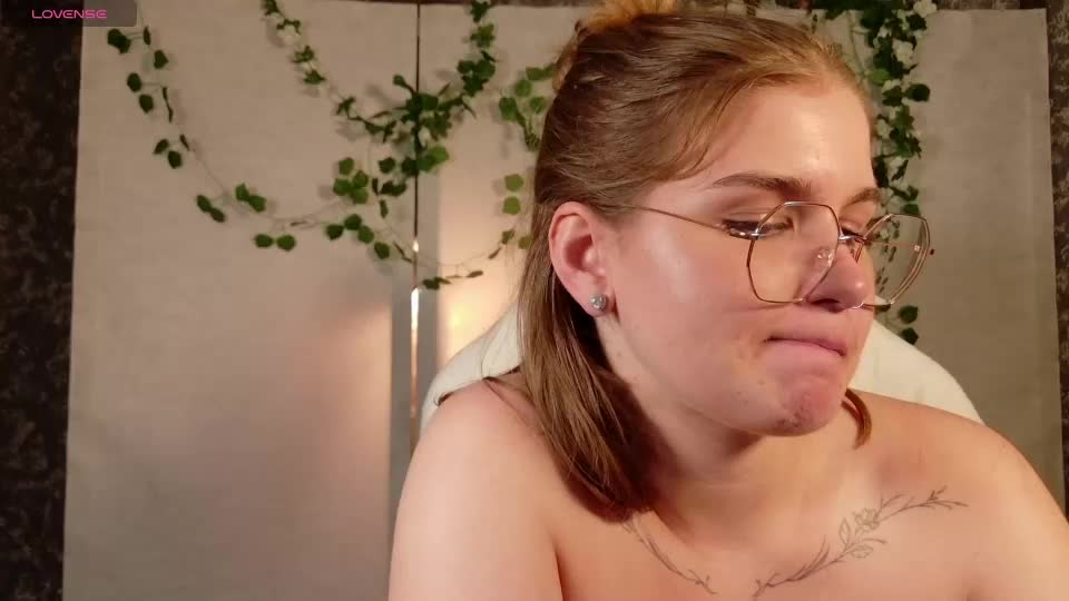 sophiemure Webcam Chat July 7, 2026