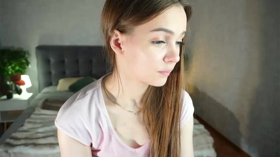 auroralowen Webcam Chat July 7, 2026