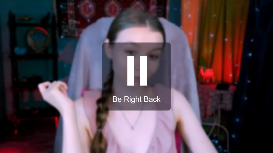 juliedaniel Webcam Chat July 8, 2026