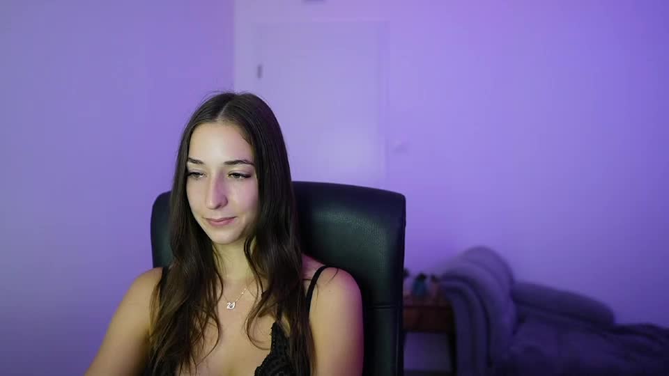 crystalbrunette18 Webcam Chat July 8, 2026