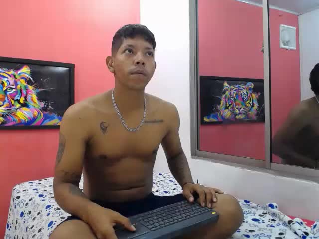 latinosninfomanos Webcam Chat July 8, 2026