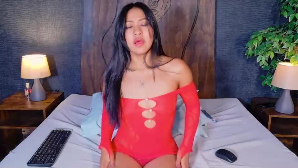 sharlottjoness Webcam Chat July 8, 2026