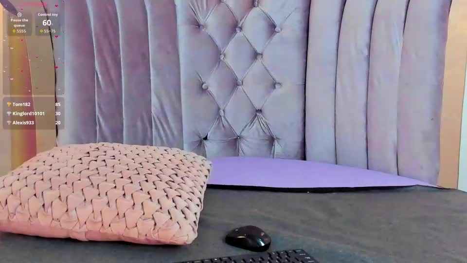 babe_vennus Webcam Chat July 8, 2026