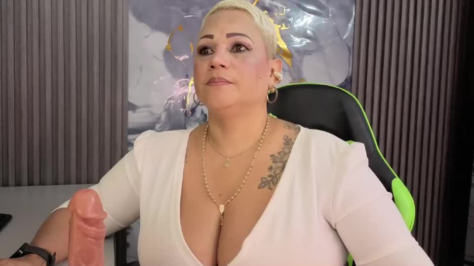 gianellacox Webcam Chat July 8, 2026