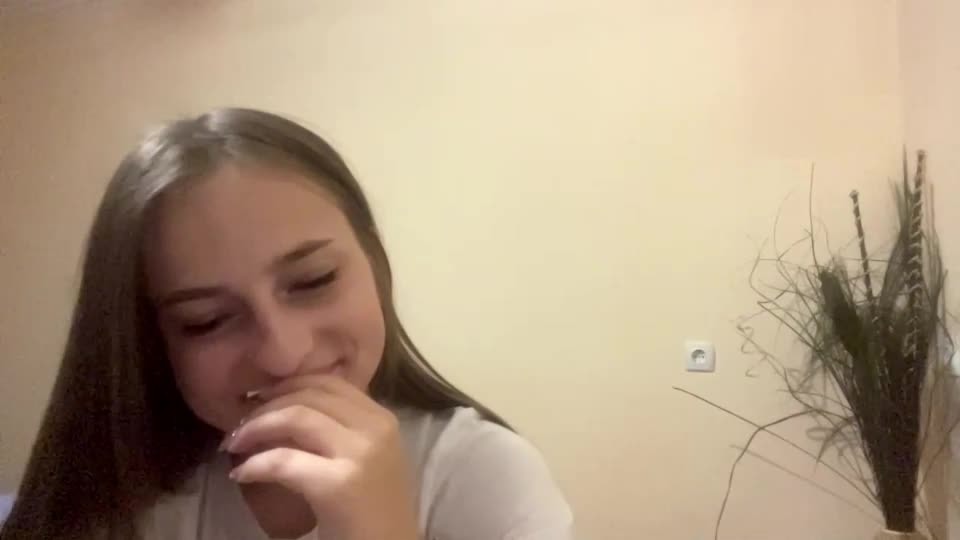 britanysuther Webcam Chat July 8, 2026