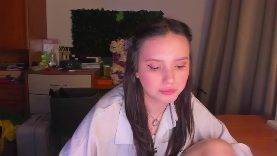 doracharmer Webcam Chat July 8, 2026
