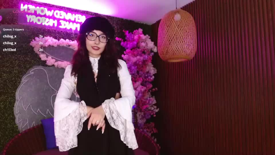sweet_roxanee Webcam Chat July 8, 2026