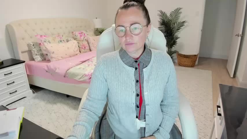 Vika73 Webcam Chat July 8, 2026