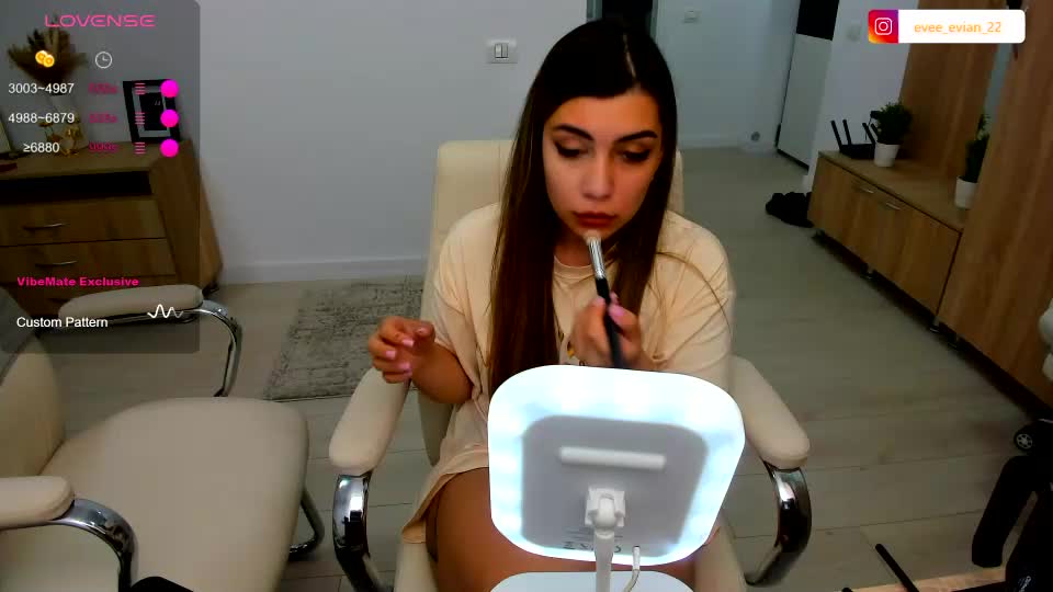 eveeevian Webcam Chat July 8, 2026