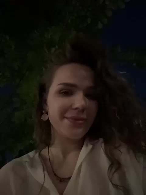 MiniNika Webcam Chat July 10, 2026