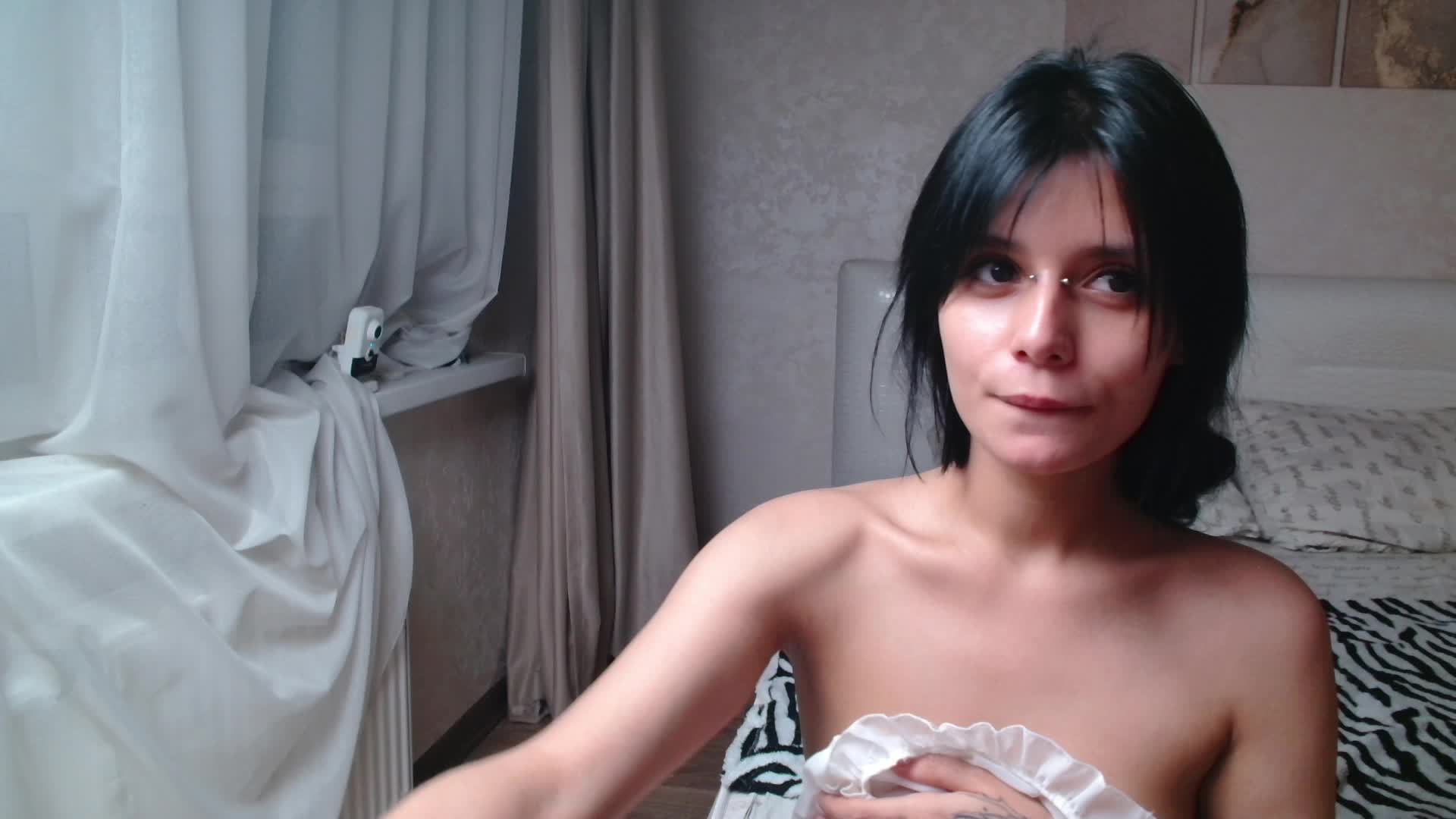 TheSluttyFox Webcam Chat July 10, 2026