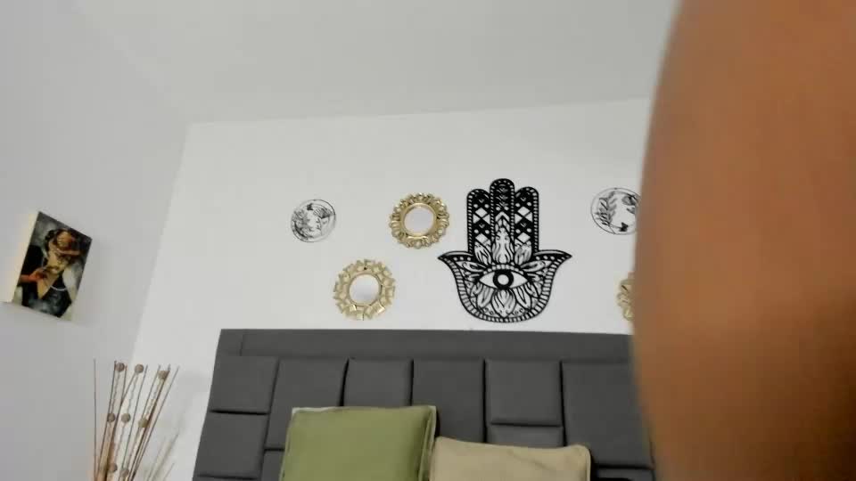 silvanadelatorre Webcam Chat July 10, 2026