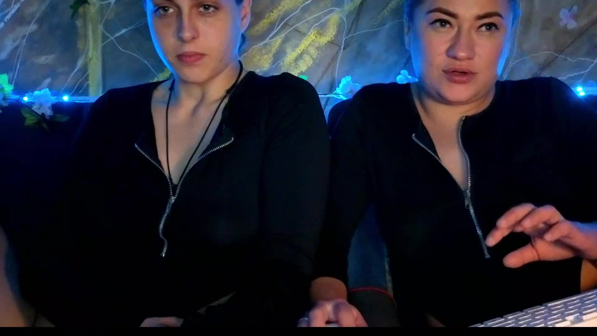 2Laski2 Webcam Chat July 10, 2026