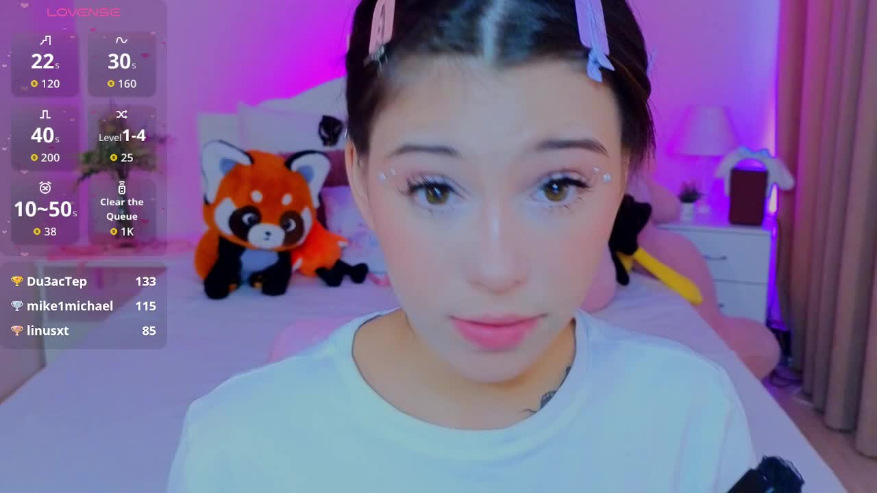 CoralineJones Webcam Chat July 10, 2026