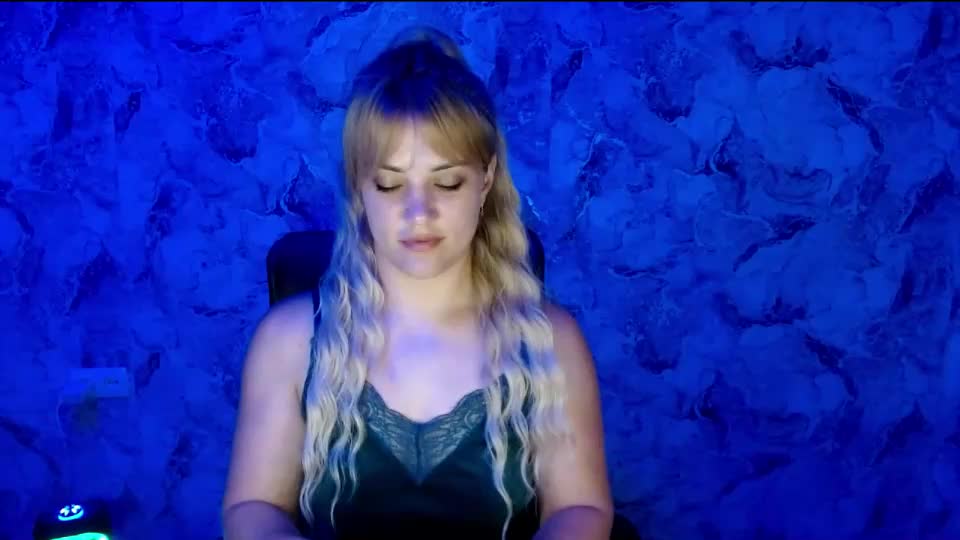 nika_love1 Webcam Chat July 10, 2026