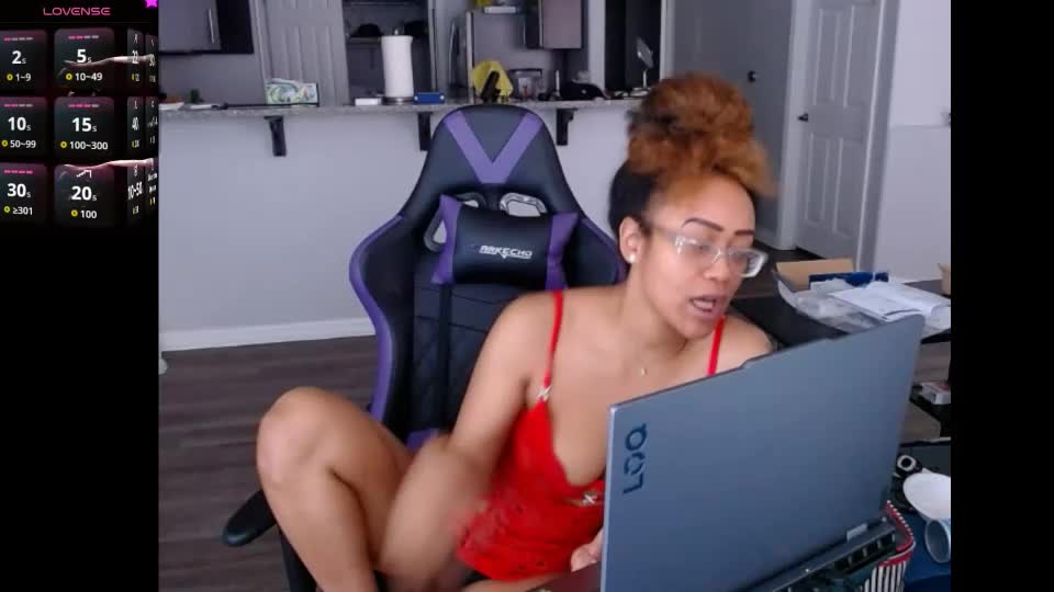 cumplzqueen Webcam Chat July 10, 2026