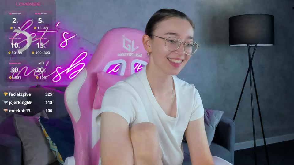 lucyy_green Webcam Chat July 10, 2026