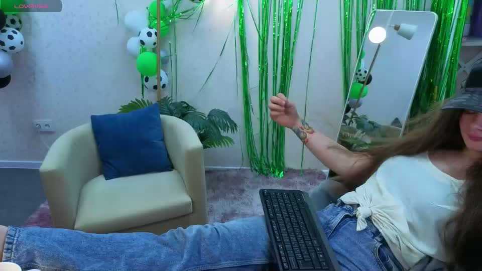 datsi_benson Webcam Chat July 10, 2026