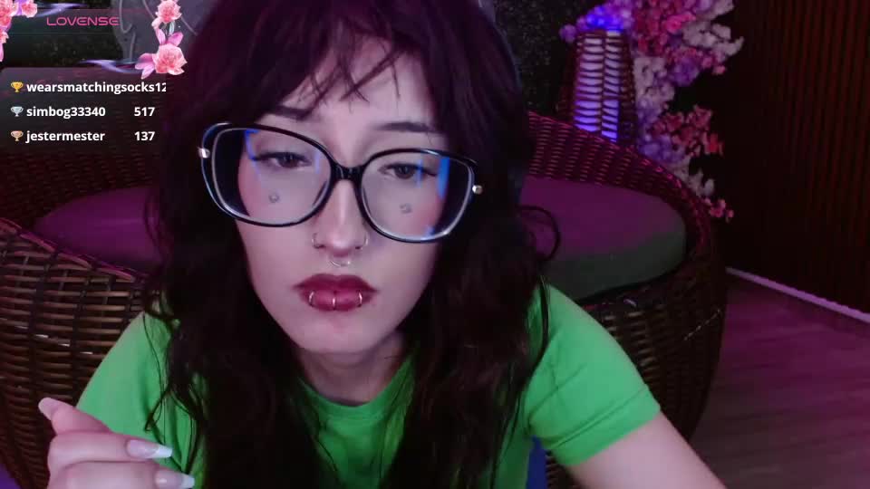 sweet_roxanee Webcam Chat July 10, 2026