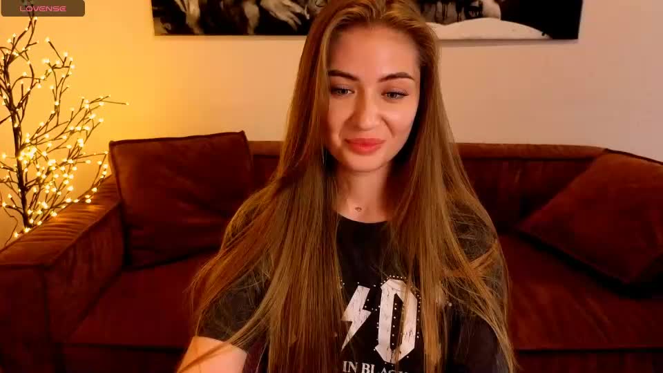 adelyna_bird Webcam Chat July 10, 2026