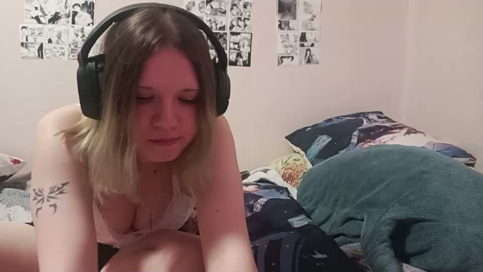 adriannamalango Webcam Chat July 10, 2026
