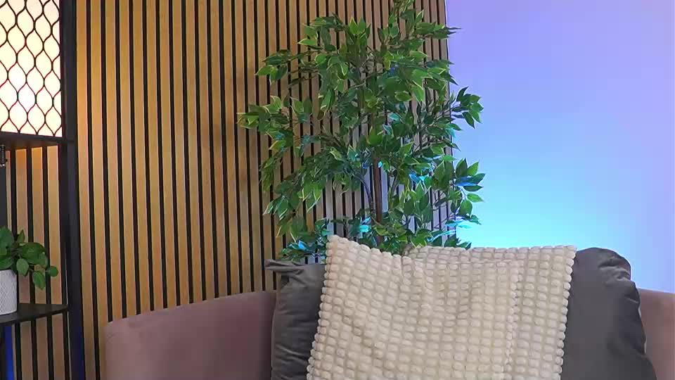 avrillcyrux Webcam Chat July 10, 2026