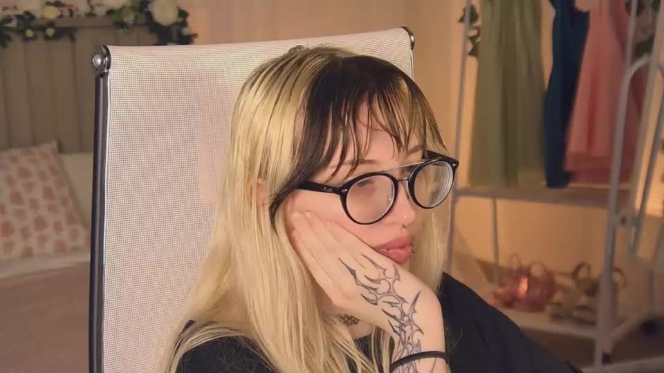 eevamarie Webcam Chat July 10, 2026