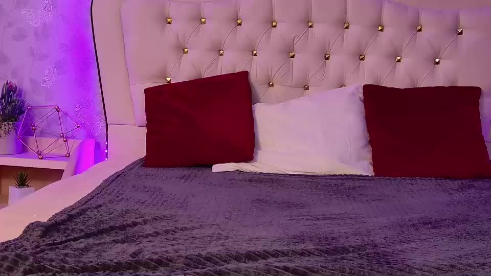 lunababe_ Webcam Chat July 10, 2026