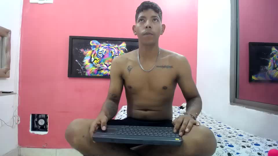 latinosninfomanos Webcam Chat July 10, 2026
