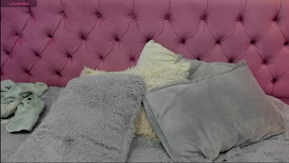 leslieanddrako Webcam Chat July 11, 2026