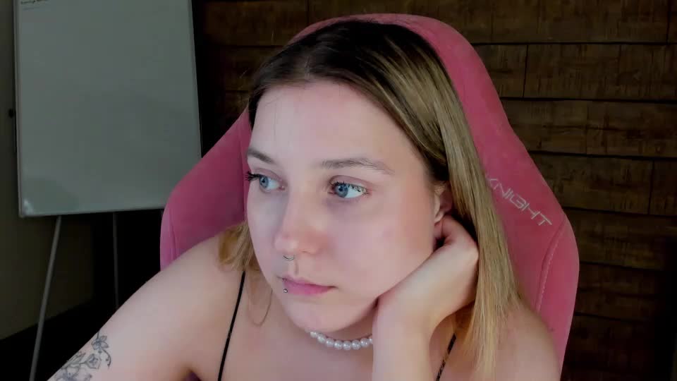 tinaburton Webcam Chat July 11, 2026